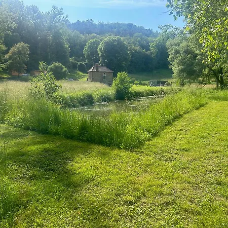 A Cote Du Petit Moulin